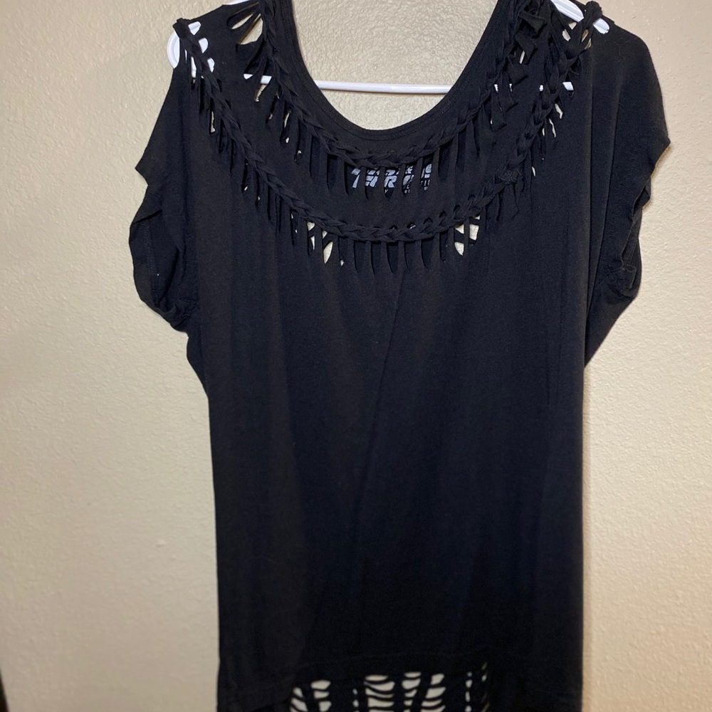 Black ripped tee